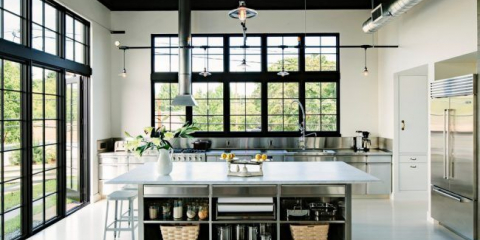 Кухня без горни шкафове: 75+ функционални интериора за тези, които са уморени от кухненската класика